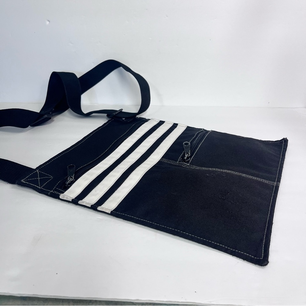 vintage y2k adidas flat crossover messenger bag black 3 stripe adjustable - Picture 11 of 14